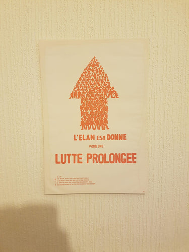 Vintage Atelier Populaire Poster Print: l'elan est donne lutte prolongee